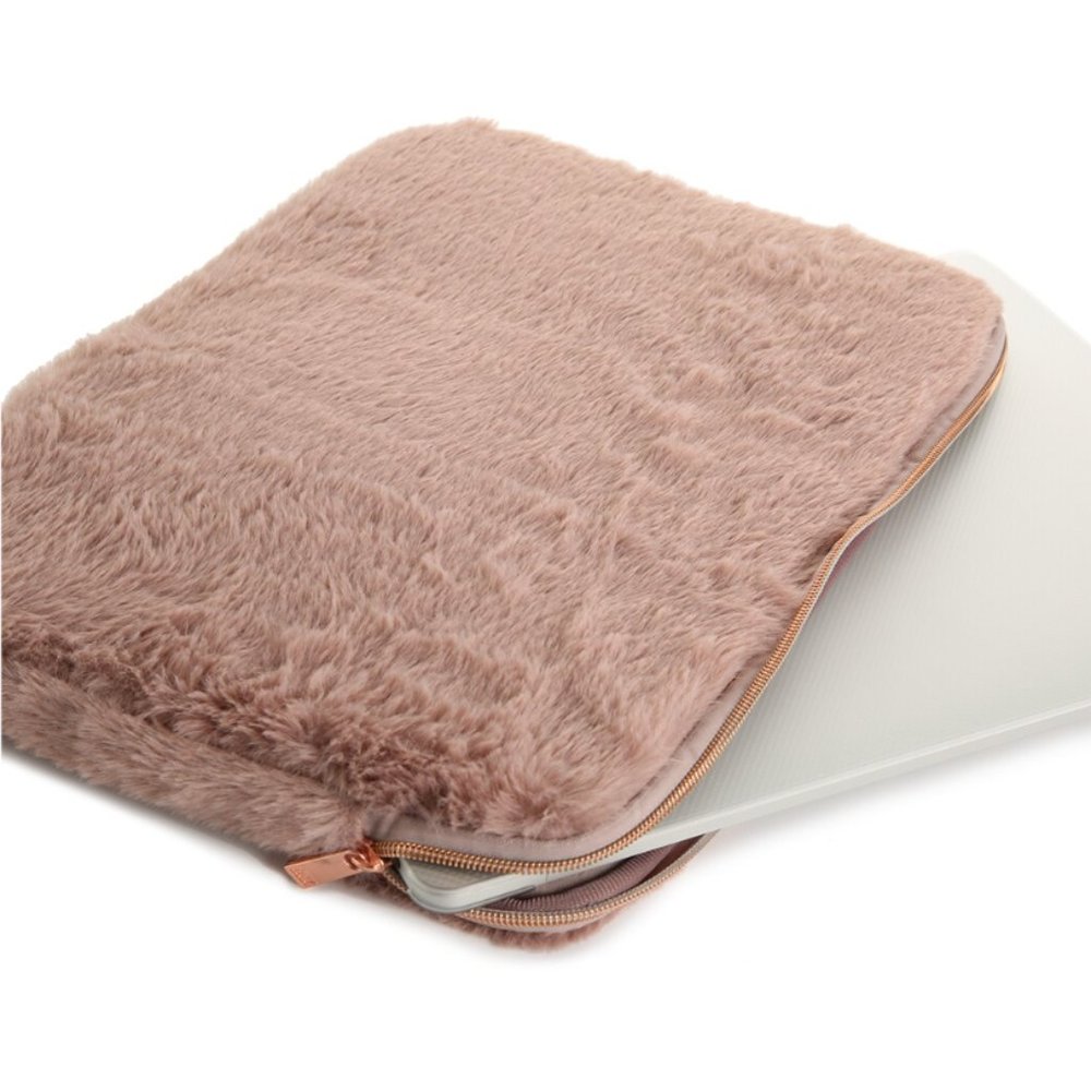 🌟LAST CALL! - [NWOT] Luxurious Rose Faux Fur Laptop Sleeve